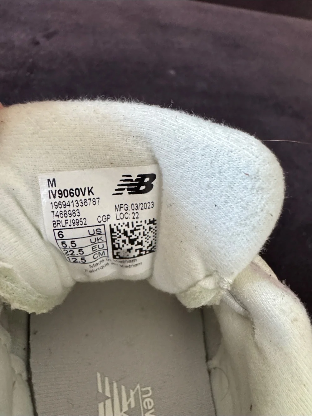 New Balance Kids Sneakers in Light Pink/lilac and Cream